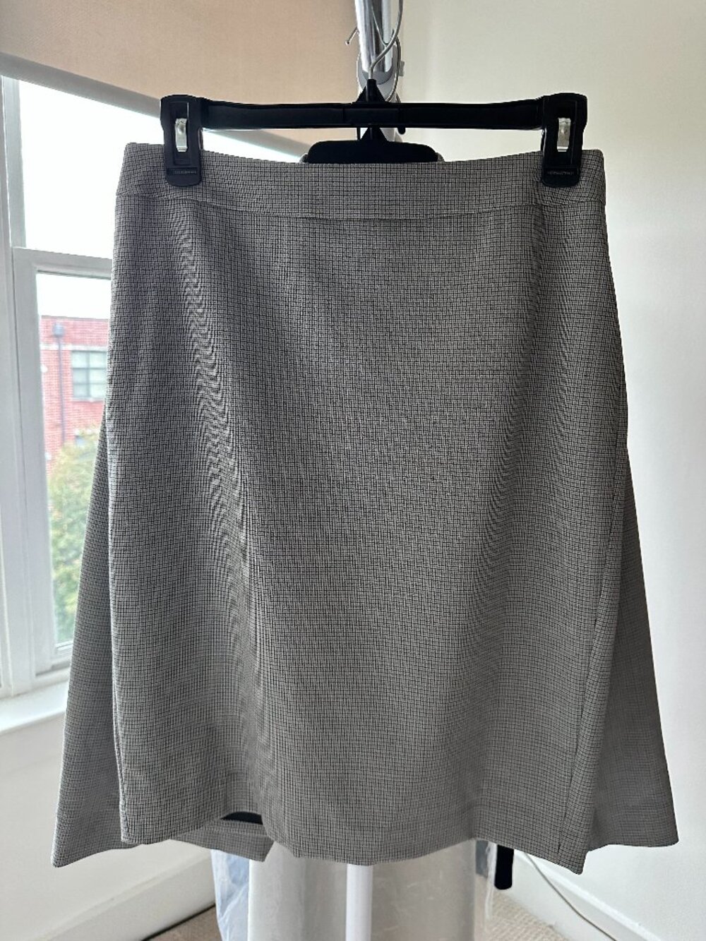 NWT White House Black Market Houndstooth Skirt Size 2